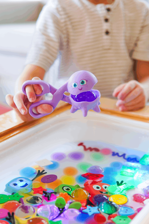 Glo Pals, CASE Pick-Up Pals set of toys