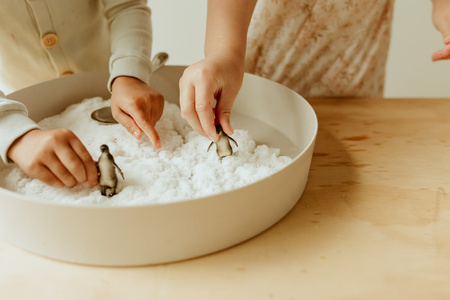 Jellystone, Tacka sensoryczna Play Tray Sage 2w1 pojemnik kolor zielony