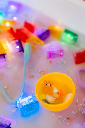 Glo Pals, CASE X5 Magical Sensory Jar Add-Ins, FARM