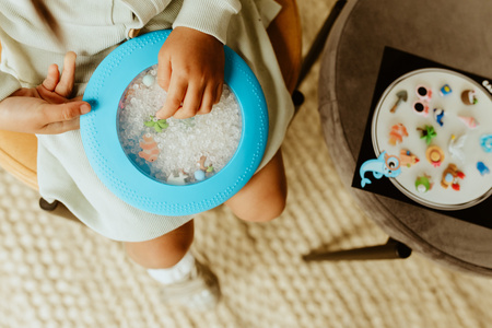 Jellystone, Sensoryczny dysk z figurkami A-Ku-Ku! Peekaboo, motyw Plaża