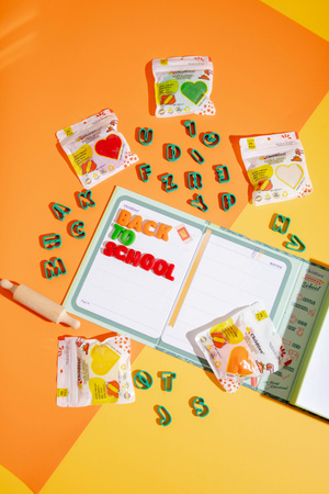 ChildGen, Zestaw kreatywny ALFABET, 100% naturalna ciastolina i akcesoria