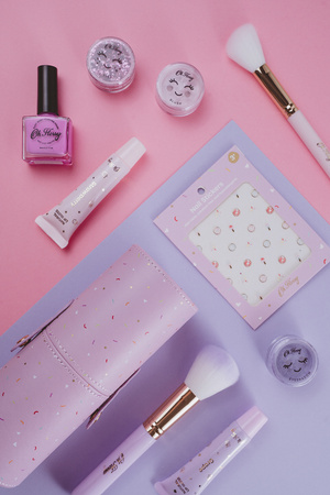 Oh Flossy, Zestaw 5 pędzli do makijażu w etui do przechowywania