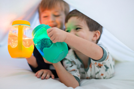 Glo Pals, CASE Słoik sensoryczny do napełnienia wodą, kolor zielony