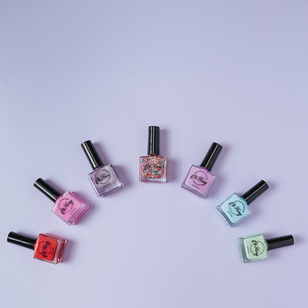 Oh Flossy, Lak na nehty PEACH, 12 ml, bio třpytky, rostlinné složení