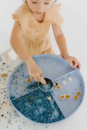 Jellystone, Tacka sensoryczna Play Tray Soft Blue 2w1 pojemnik niebieski