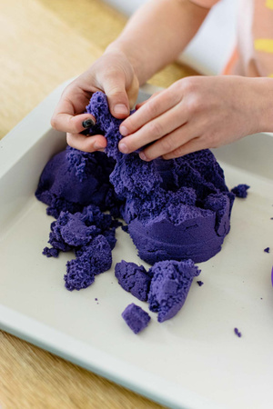 ChildGen, Piasek kinetyczny z foremką, 100% naturalny, 500g, kolor FIOLETOWY, pachnący