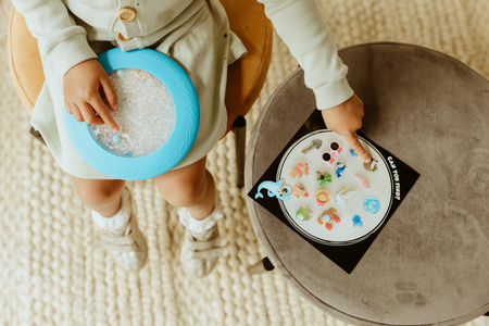 Jellystone, Peekaboo Sensory Bag BEACH