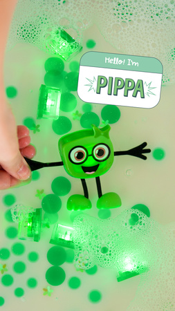Glo Pals, Postać do kąpieli Pippa - zestaw z dwiema kostkami sensorycznymi świecącymi w wodzie
