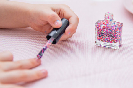 Oh Flossy, Zestaw 3 lakierów do paznokci PARTY 3 x 12 ml, bio brokat, roślinna formuła